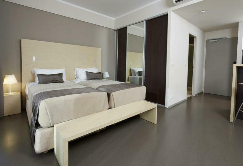 استودیوی لوکس, Du Centre