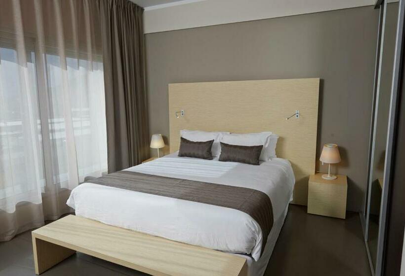 استودیوی استاندارد, Du Centre