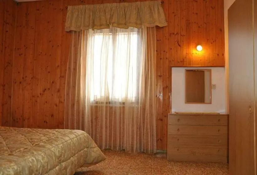 スタンダード4人部屋, La Villa