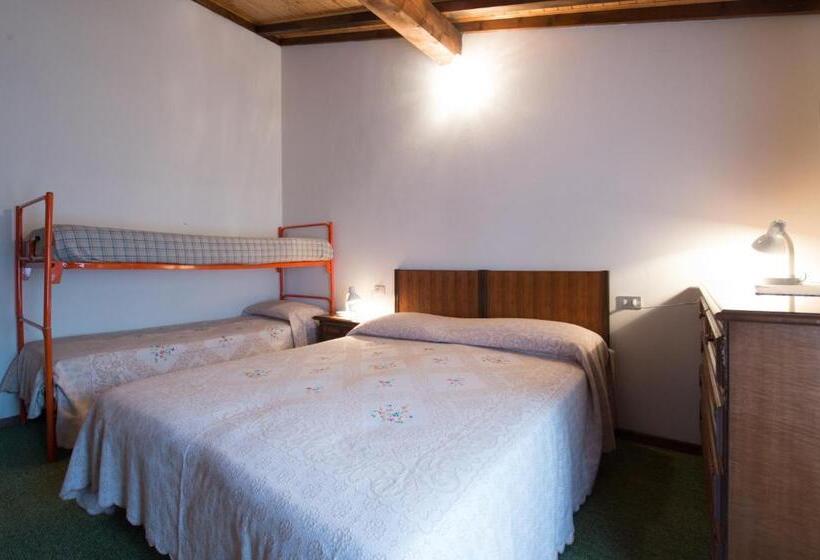 带3个卧室的公寓, La Villa