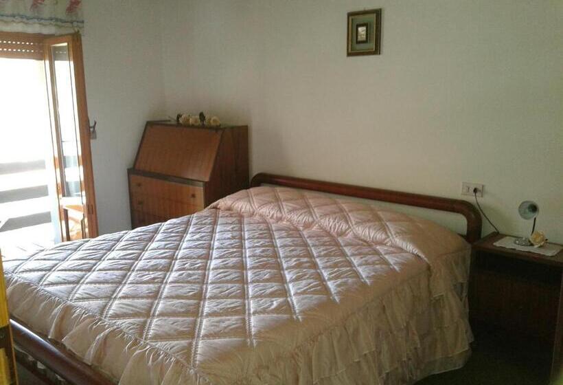 带3个卧室的公寓, La Villa