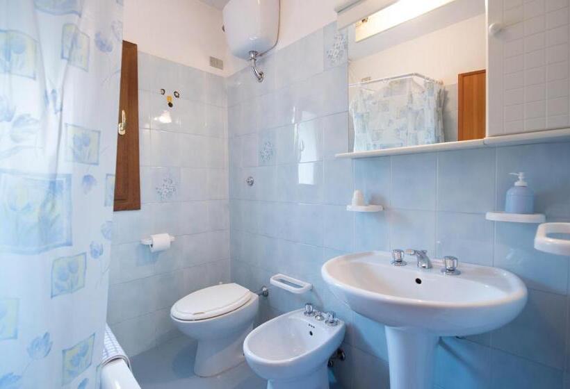 带2个卧室的公寓, La Villa