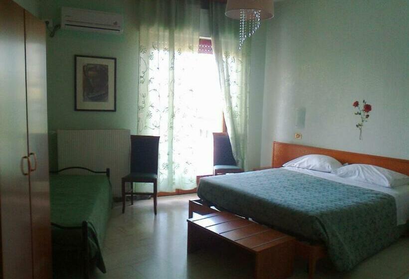 اتاق استاندارد, L'approdo