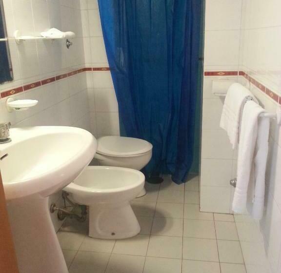 اتاق استاندارد یک نفره, L'approdo