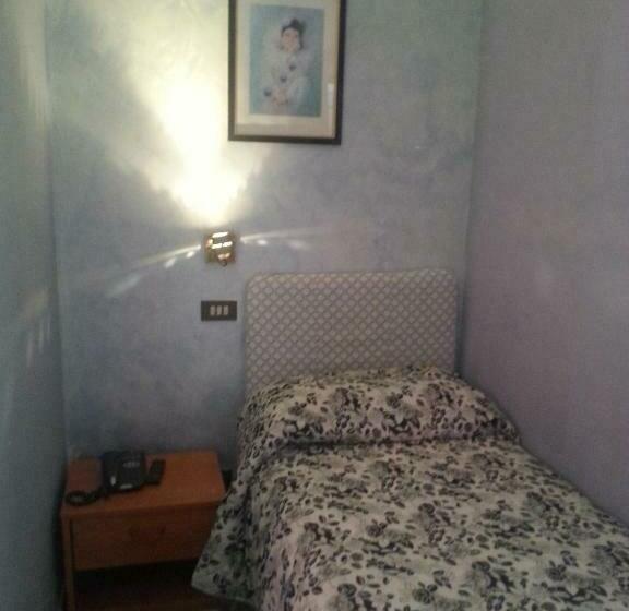 اتاق استاندارد یک نفره, L'approdo