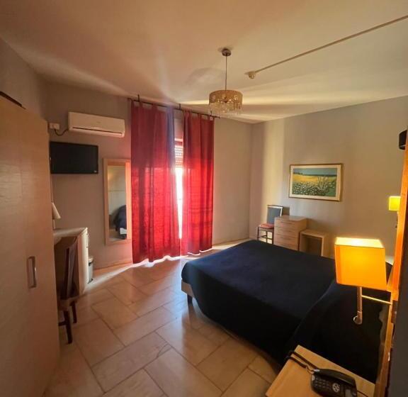 اتاق استاندارد, L'approdo