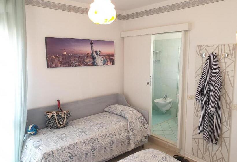 חדר סופריור לשלושה, Losanna Cervia