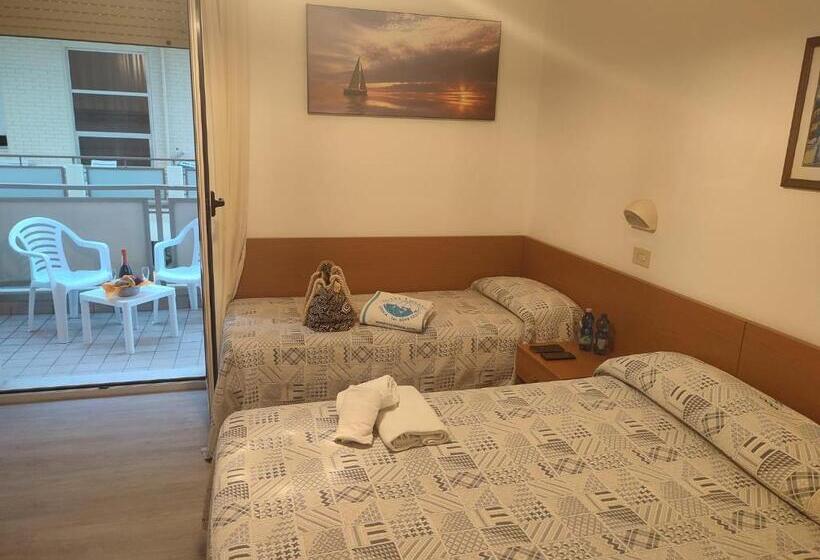 חדר סטנדרט לשלושה, Losanna Cervia