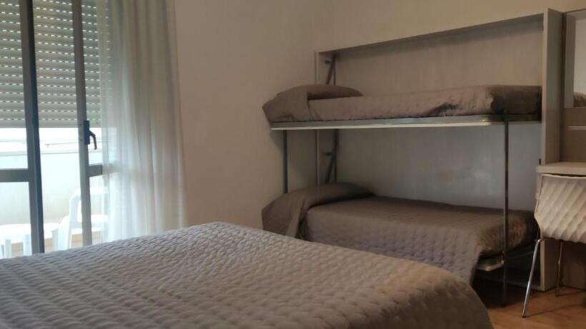 חדר סופריור לארבעה, Losanna Cervia