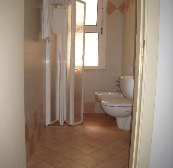 חדר משפחתי, Losanna Cervia