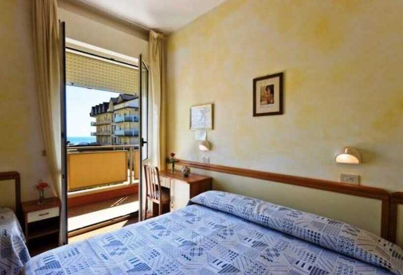 חדר סטנדרט לשלושה, Losanna Cervia