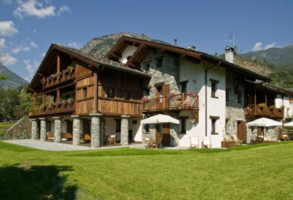 غرفة قياسية ثلاثية, Maison Tissiere