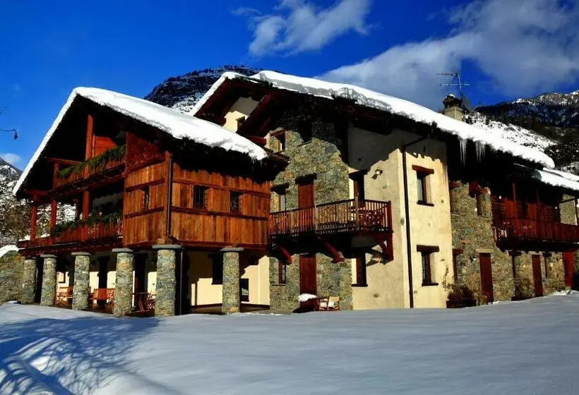 Standard Kolmen Hengen Huone, Maison Tissiere