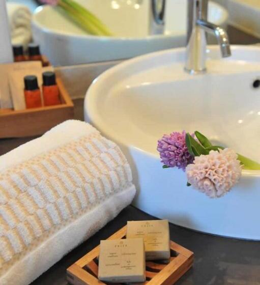 غرفة كلاسيكية رباعية, Maison Tissiere