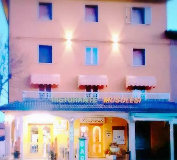 Standard Neljän Hengen Huone, Albergo Musolesi