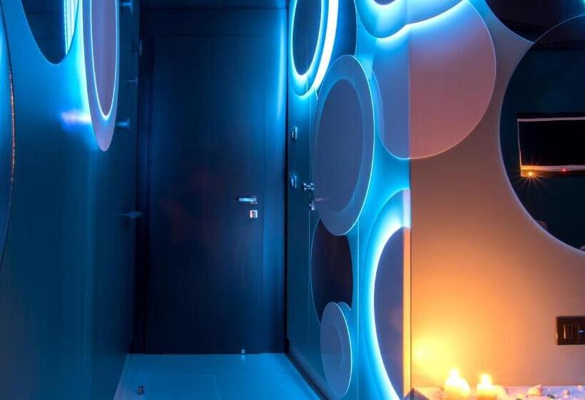 Полулюкс с Балконом, Orizzonte