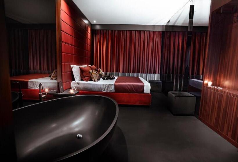 Полулюкс с Балконом, Orizzonte