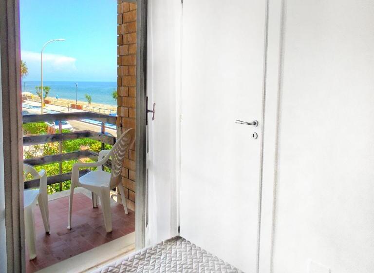 オーシャンビュースタンダードルーム, Piccolo