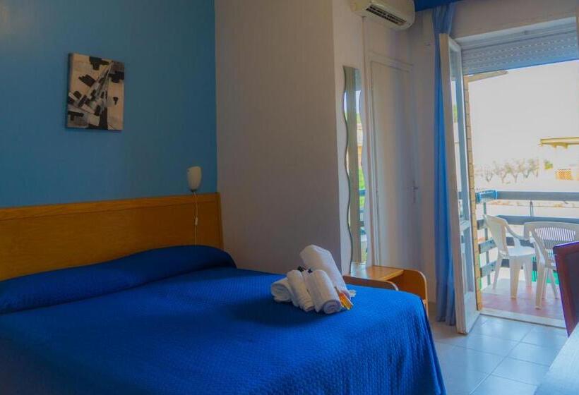 スタンダード４人部屋, Piccolo