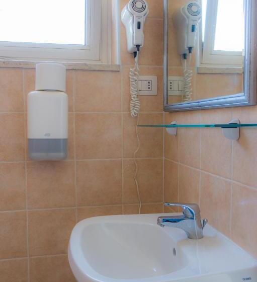 スタンダード４人部屋, Piccolo