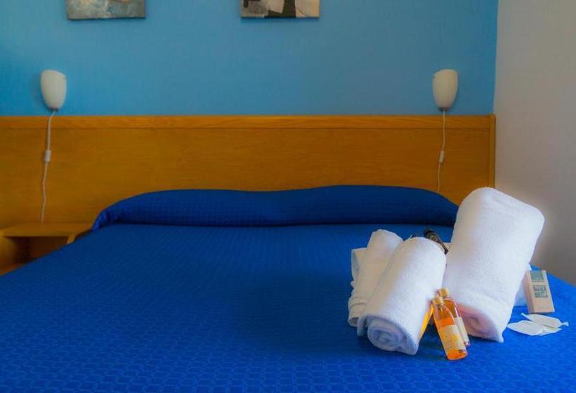 スタンダード４人部屋, Piccolo