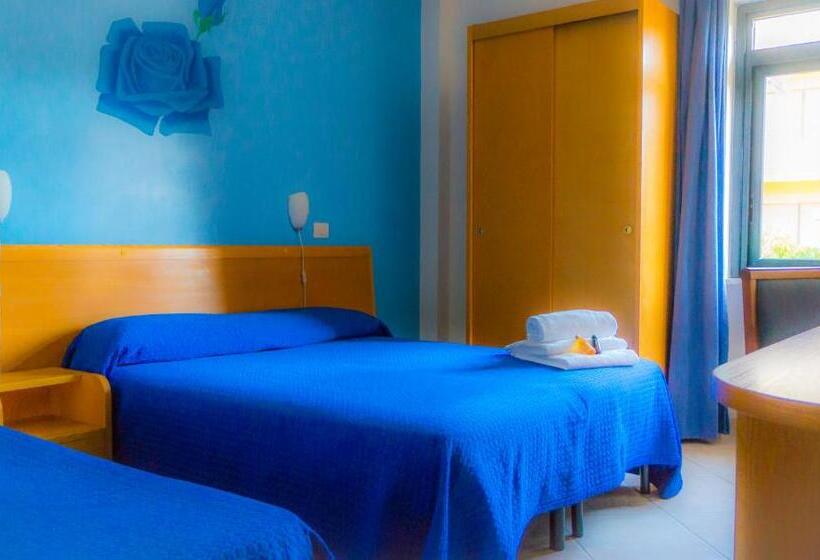 エコノミートリプルルーム, Piccolo