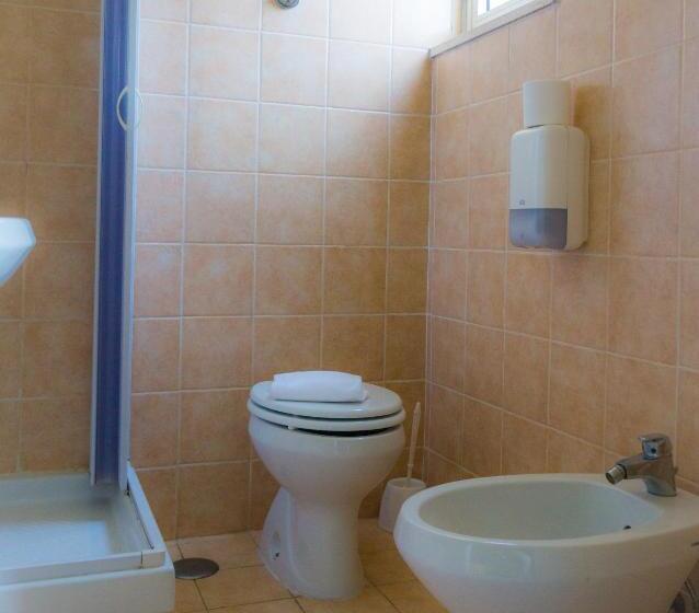 エコノミートリプルルーム, Piccolo