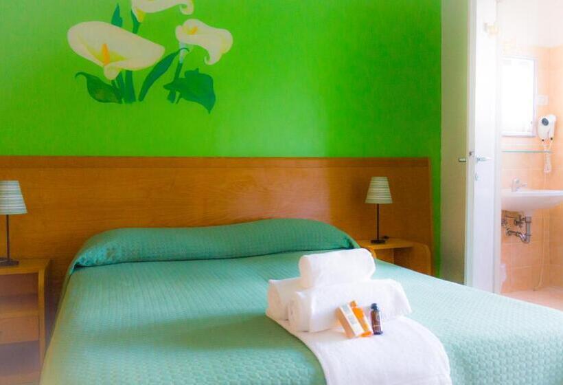 スタンダードシングルルーム, Piccolo