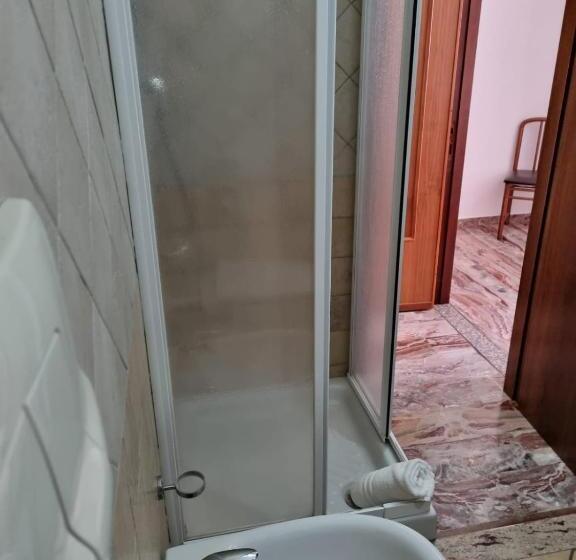 חדר סטנדרט, Plammas