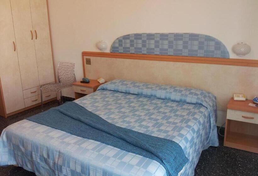 غرفة ديلوكس مزودة بشرفة, Rosa Meublè