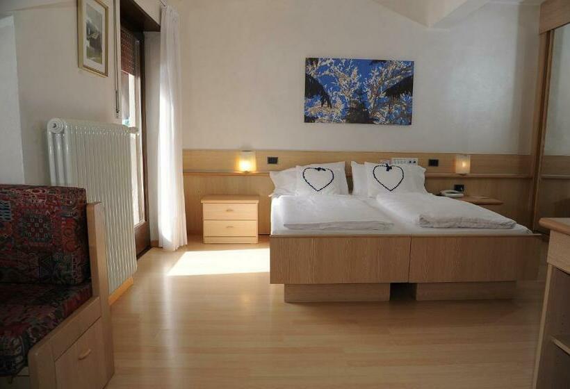 غرفة قياسية, Sole Family