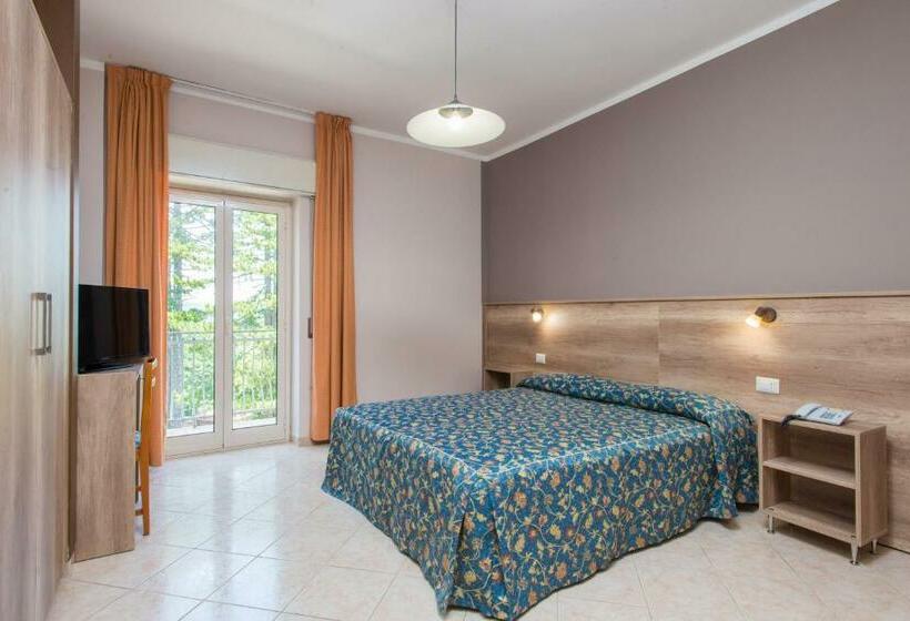 חדר סטנדרט, Tasso