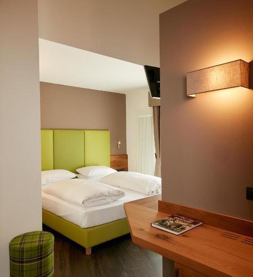 חדר קומפורט, Valacia