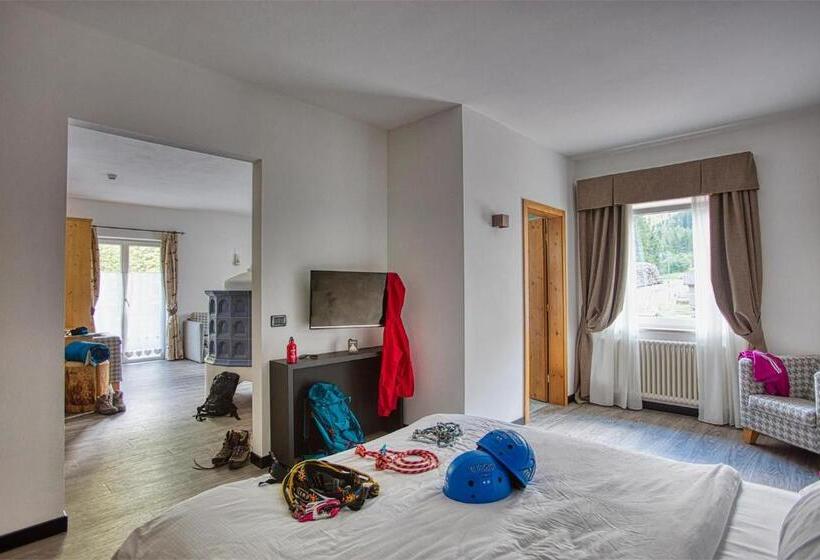 סוויטה דלוקס, Valacia