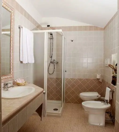 Standard Kolmen Hengen Huone, Valle Verde Rent Ski & Bike