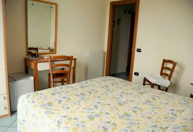 اتاق استاندارد یک نفره, Villa Del Mare