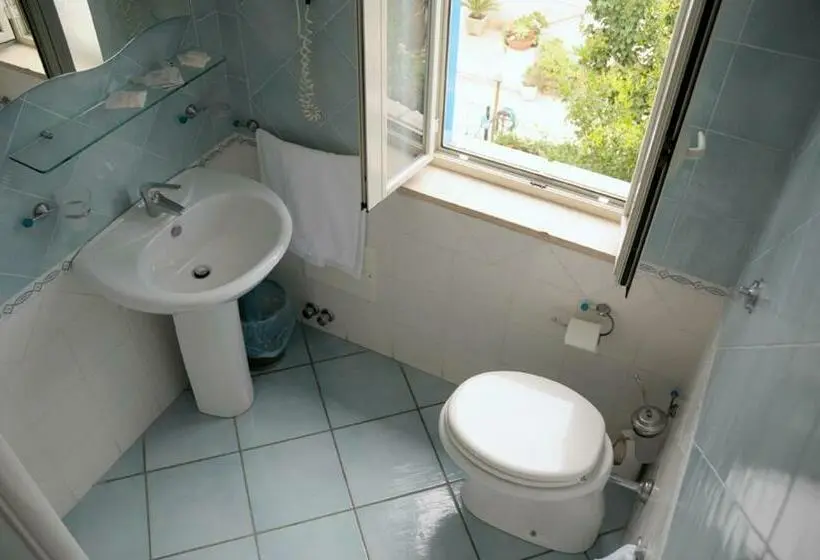 اتاق استاندارد یک نفره, Villa Del Mare
