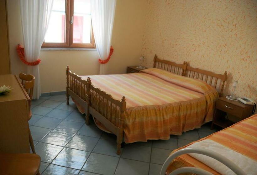 חדר סטנדרט לשלושה, Villa Del Mare