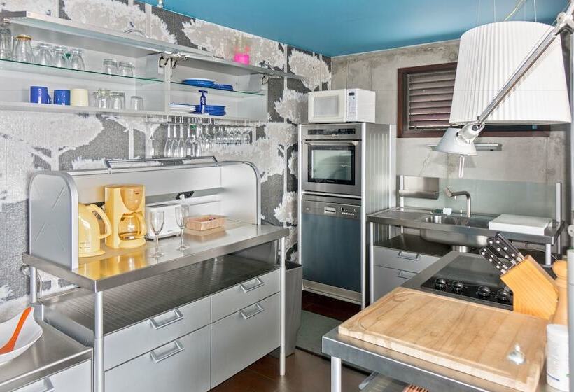 سوییت با چشمانداز دریا, Villa Lodge 4 Epices