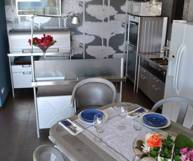 سوییت با چشمانداز دریا, Villa Lodge 4 Epices