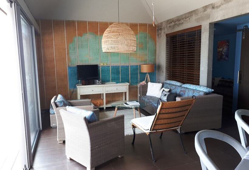 سوییت با چشمانداز دریا, Villa Lodge 4 Epices