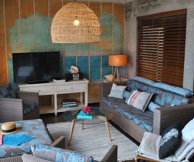 سوییت با چشمانداز دریا, Villa Lodge 4 Epices