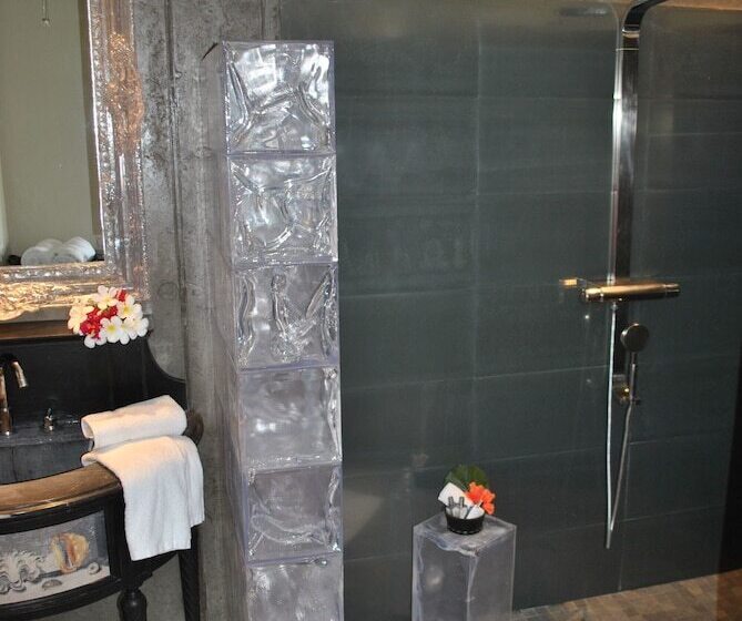 سوییت, Villa Lodge 4 Epices