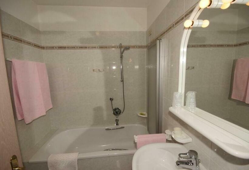 スタンダードトリプルルーム, Villa Mozart