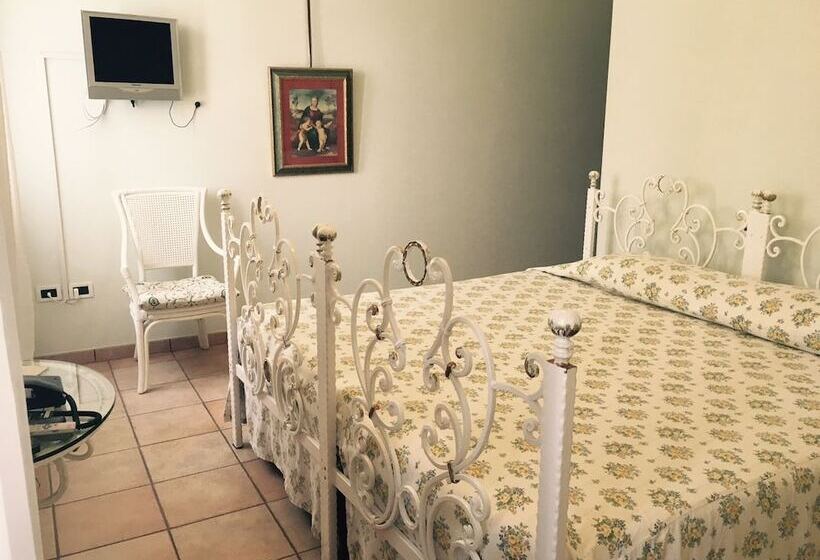 Quarto Economy, Villa Scalabrini