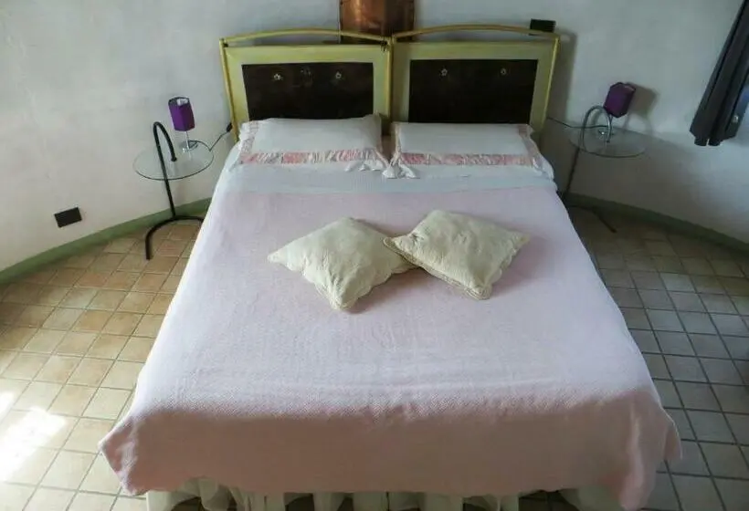 اتاق استاندارد سه نفره, I Silos Guest House