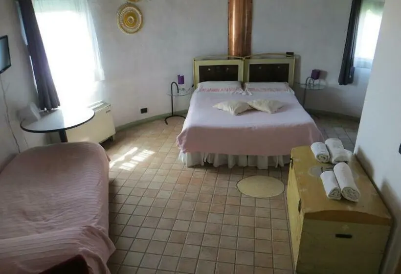 اتاق استاندارد سه نفره, I Silos Guest House