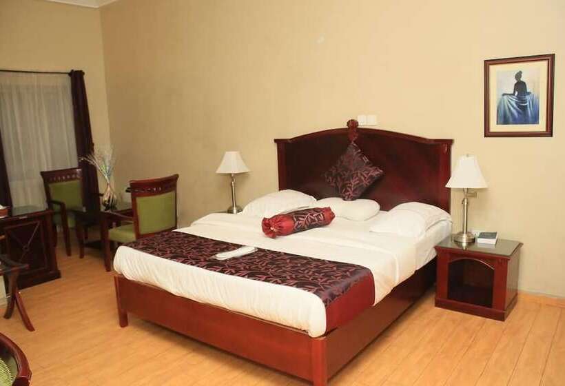 اتاق اجرایی, Oxygen Holiday Resort