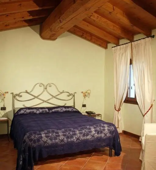 ジュニアスイート, Agriturismo Macesina