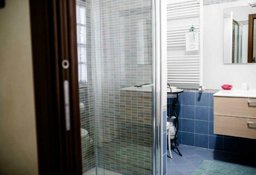 غرفة قياسية مطلّة علي البحر, Villa Ida Bed & Breakfast